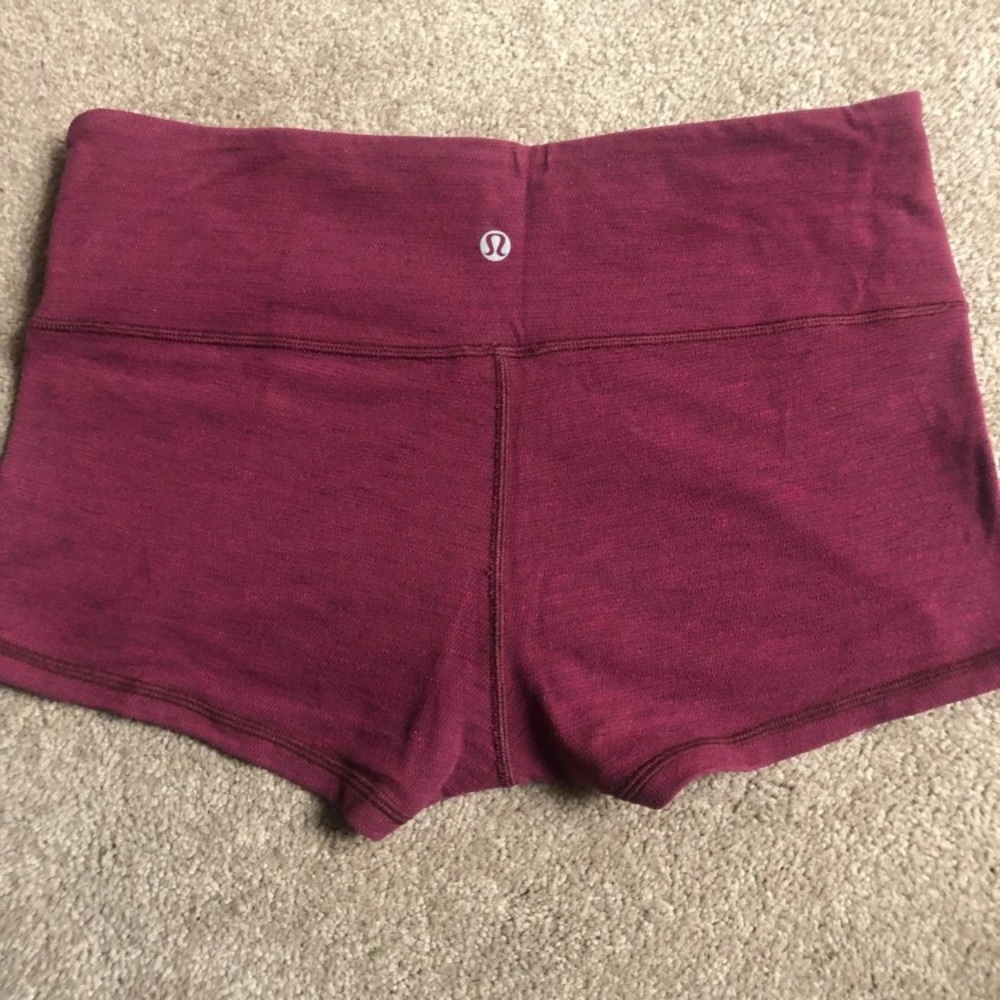 Lululemon size 10 boogie shorts